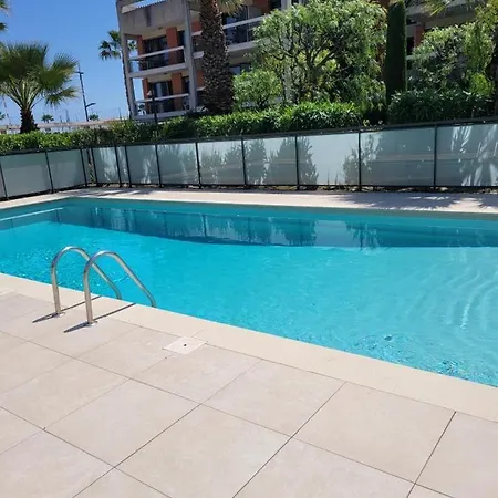 Loubet Plage- Entre Et Cannes Villeneuve-Loubet