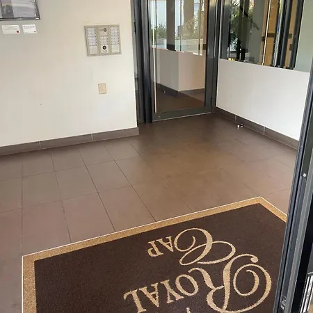 Loubet Plage- Entre Et Cannes Apartamento *